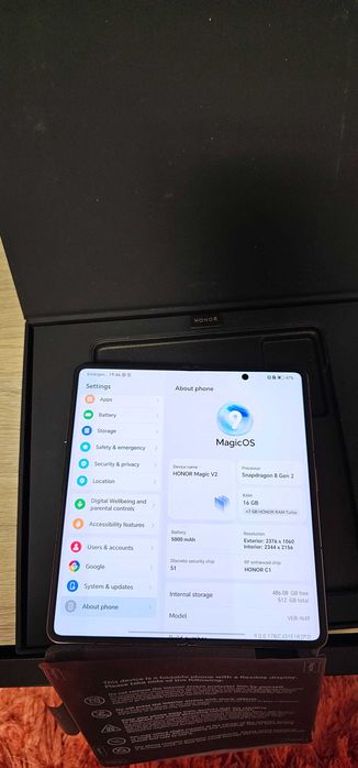 Telefon Honor Magic V2