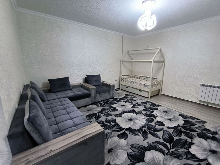 Куйлюк 4. 1/1/9. Зал 5×5. 42м²