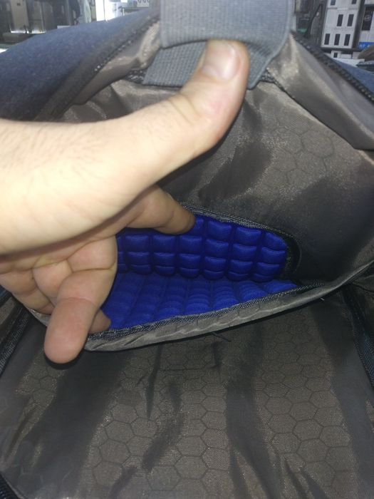 Рюкзак для ноутбука 15.6 с защитой.