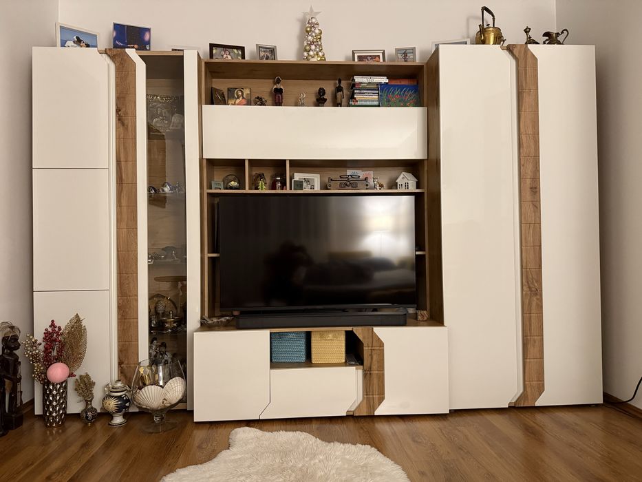 Biblioteca loft dulap living sufeagerie cu iluminare led