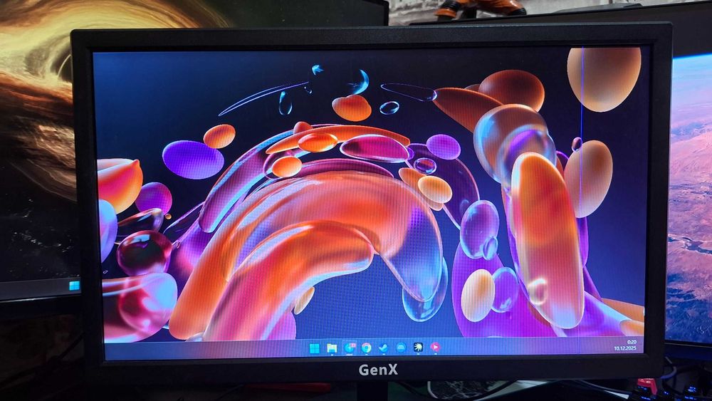 Продаю два монитора Pixel-27 и Genx-19