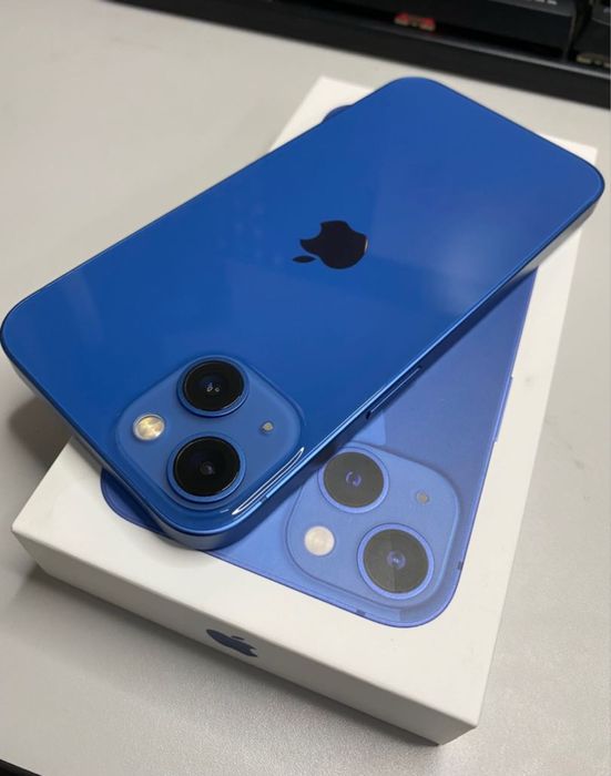 Продам Айфон 13 в оличном состоянии