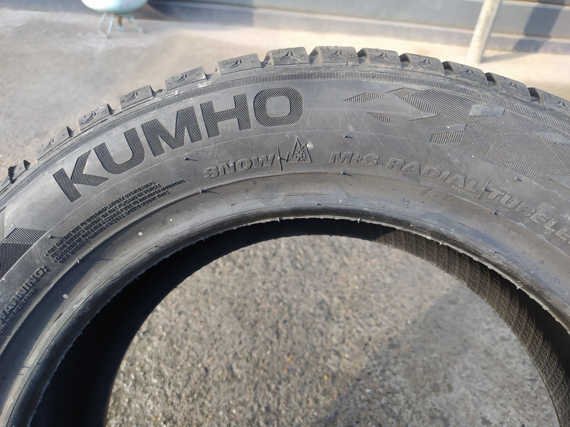 Kumho 195/55R15 WP52