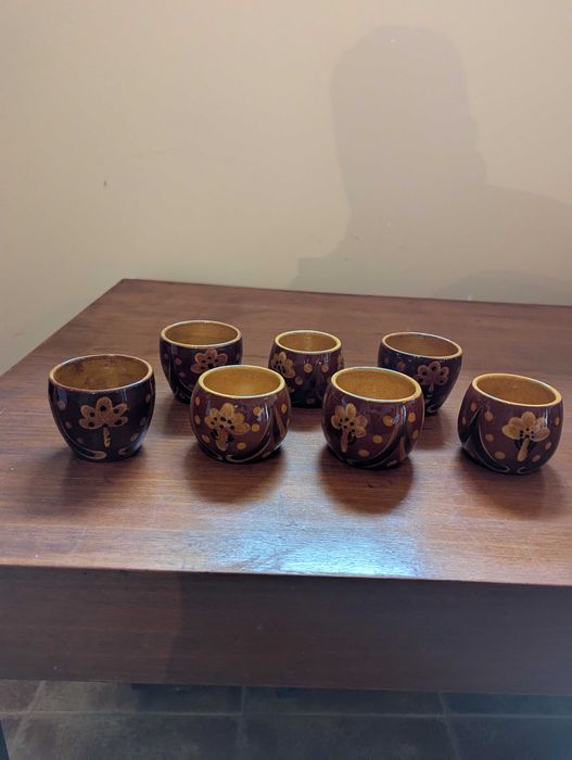 продавам керамичен и порцеланов сервиз