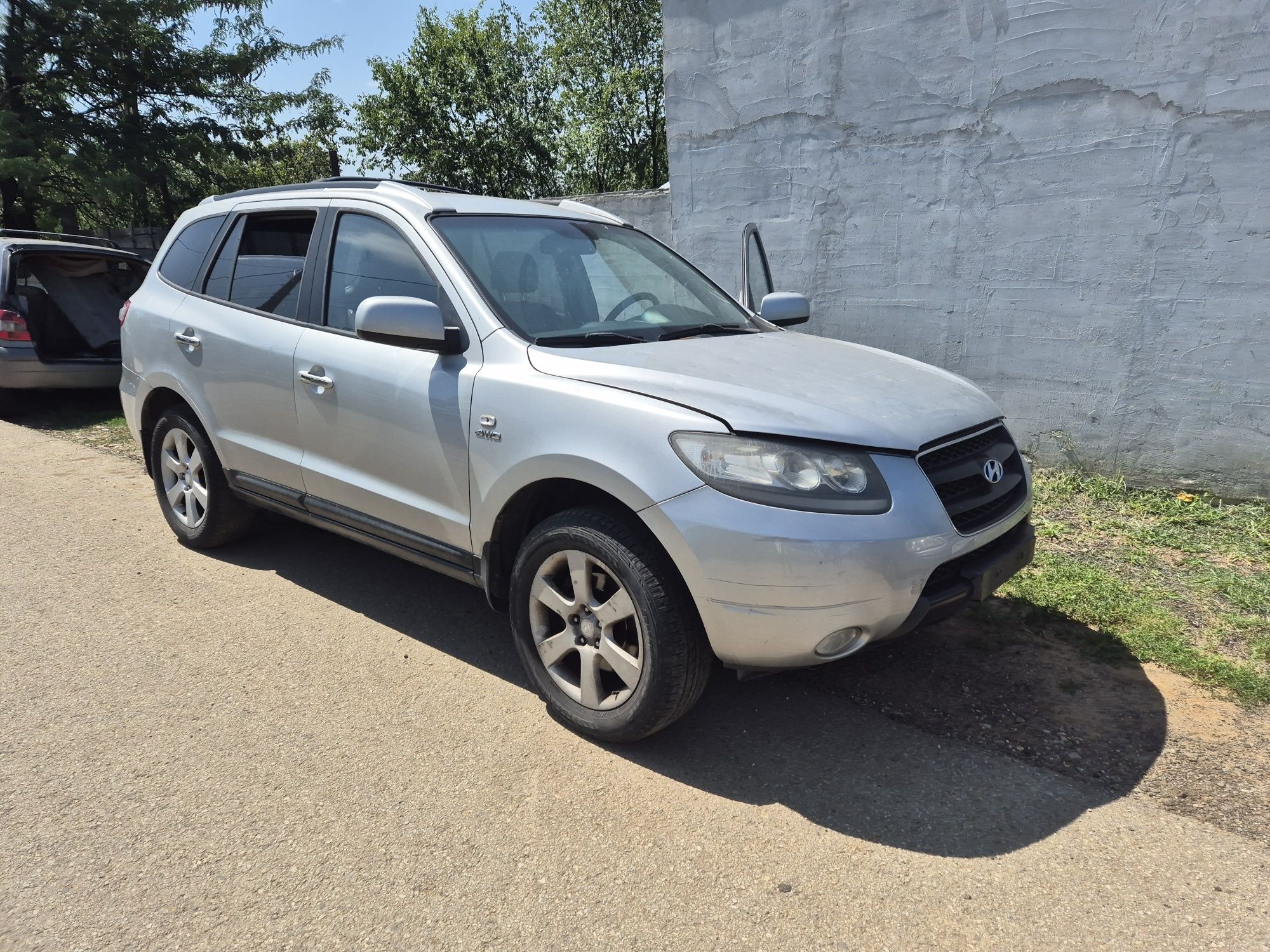 Dezmembrez Hyundai Santa Fe 1 și 2 , Tucson , Matrix , Accent