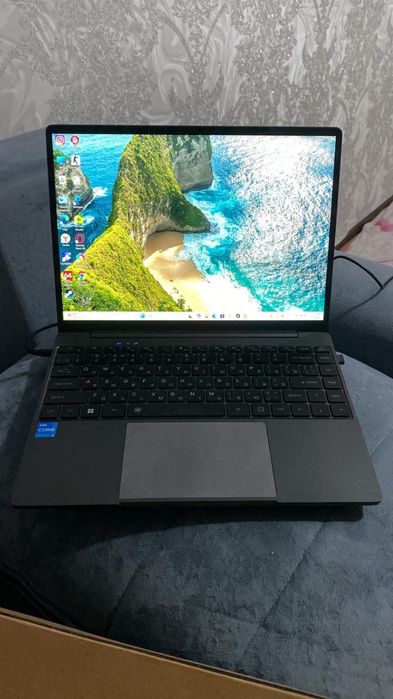 Ноутбук Aser с коробкой