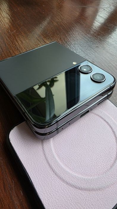 Samsung Galaxy Z Flip 4, 8RAM/256GB