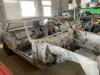 Vand sau schimb mercedes w114 coupe