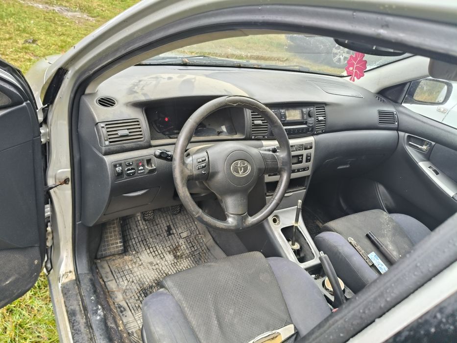 Toyota corolla dezmembrez