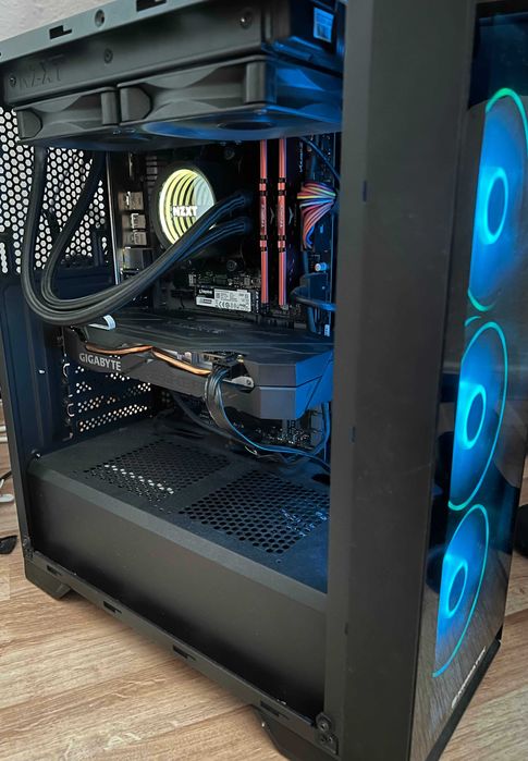 Геймърски компютър