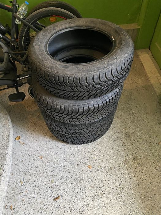 Зимни гуми 195/65/15 дебица