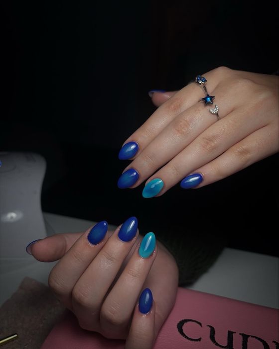 Unghii cu gel si semi