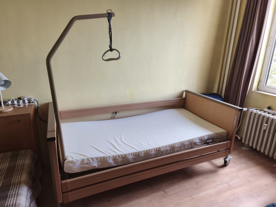 Болнично легло + матрак