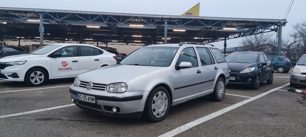 Golf 4 Variant 1.6 benzina, necesita reparatii