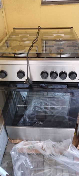 aragaz cu 4 ochiuri,in perfecta stare