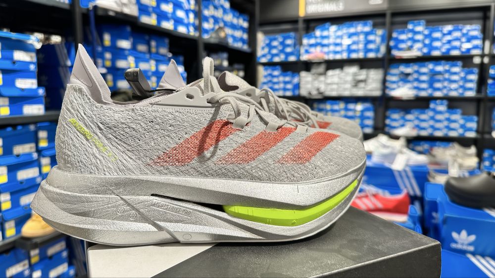 Adidas Adizero Prime X2 strung originali la cutie ( 41.1/3 si 42 )