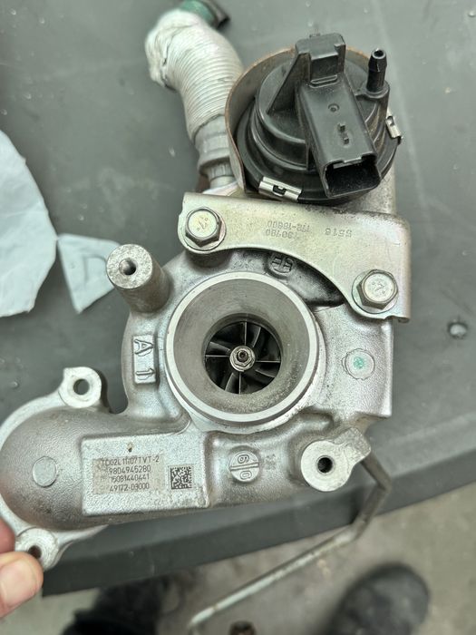 турбо 60000 км Пежо 208 2016година 1.6 HDI