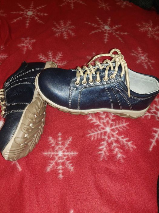 Естествена кожа 34-35 номер 60лева