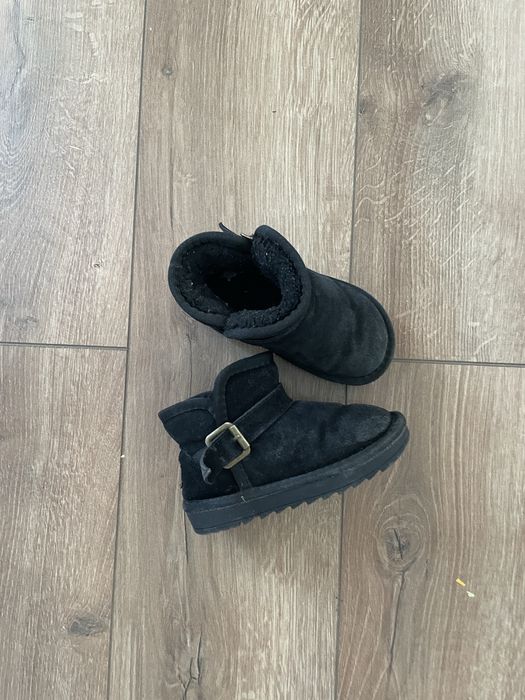 продам зимнюю обувь детскую