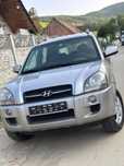 Vind Hyundai tucson 2.0 140cp 4×4 la buton adus recent din Germania