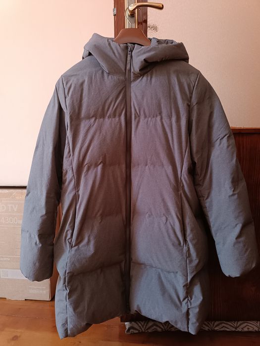 Продавам дамски якета L/XL