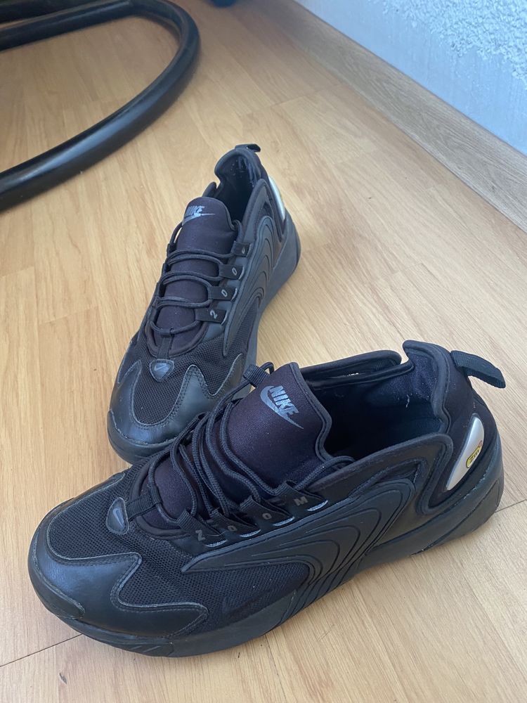 Adidași Nike Zoom 2000 negri