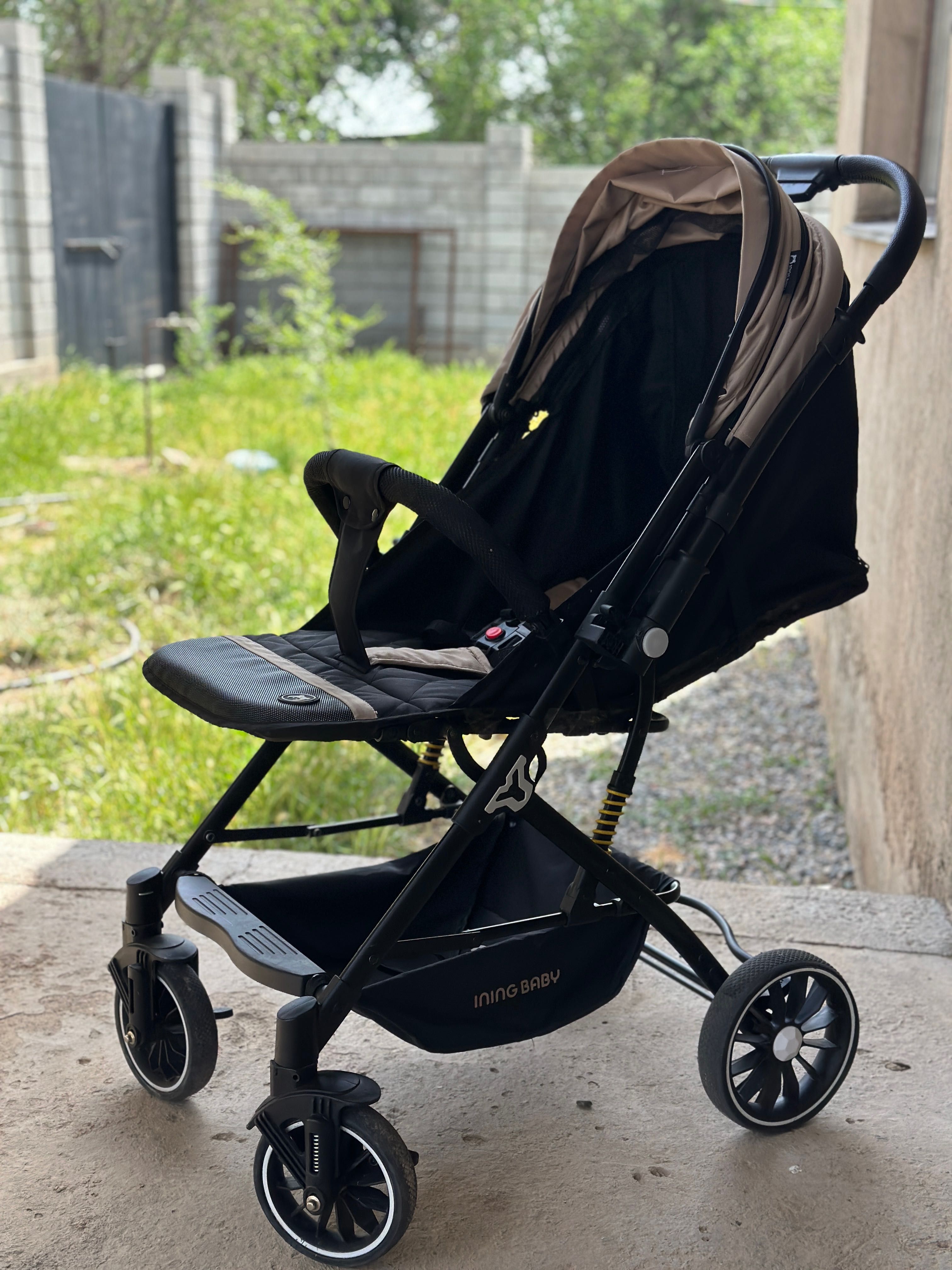Коляска прогулочная Ining Baby