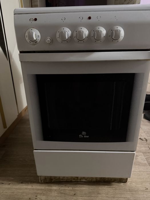 Продаю электроплиту , буу