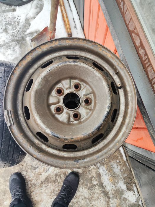 Продам диски Тойота Карина