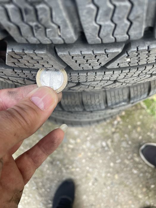 Зимни гуми 225/45R19 Petlas