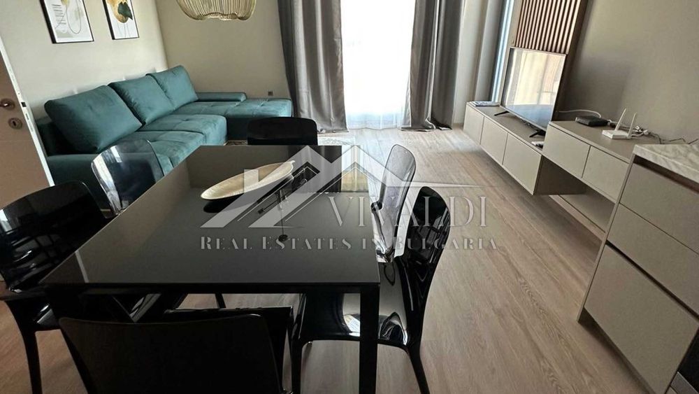 Двустаен под наем  в Св.Св.Константин и Елена, паркомясто.