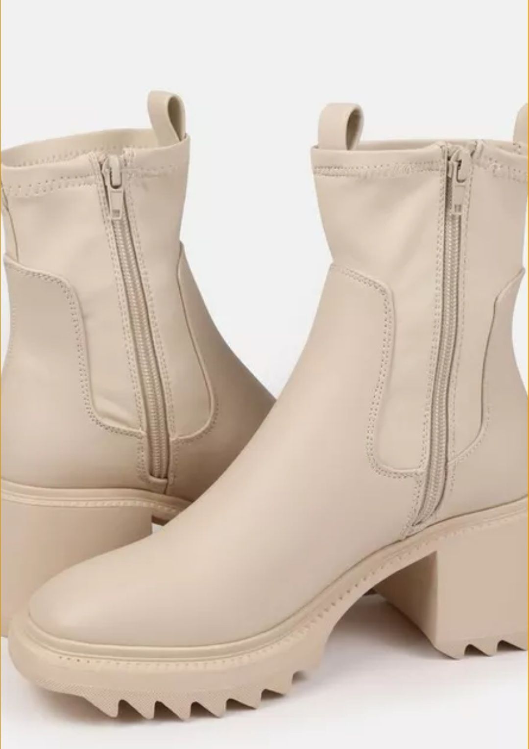 Super oferta! Botine cu toc crem cu talpă zimțată