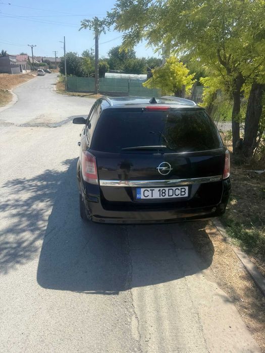 Opel Astra H 2009, motor 1.7 CDTI