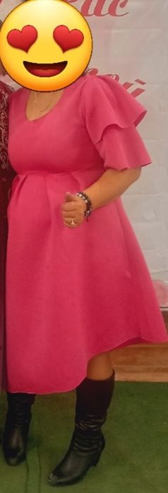 Срочно продам розовое платье