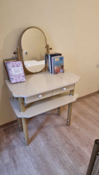 Продавам употребявани мебели