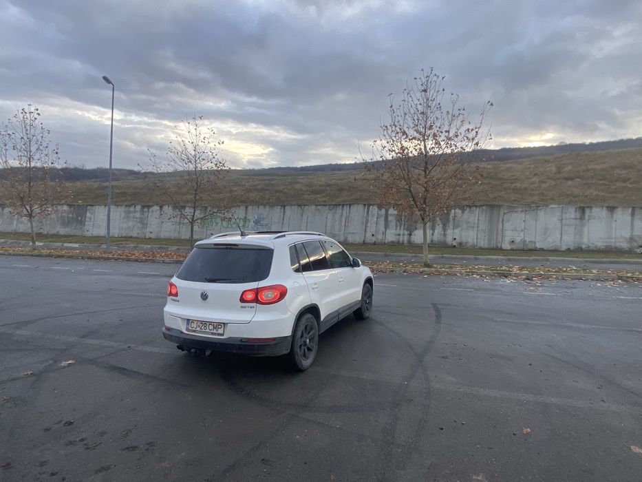 Vand tiguan 2.0 diesel sau schimb