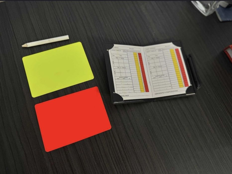 Echipament complet de arbitraj fotbal