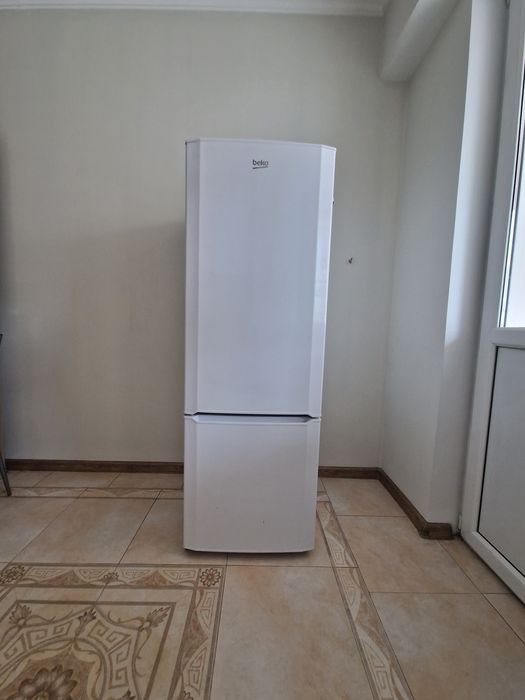Холодильник beko