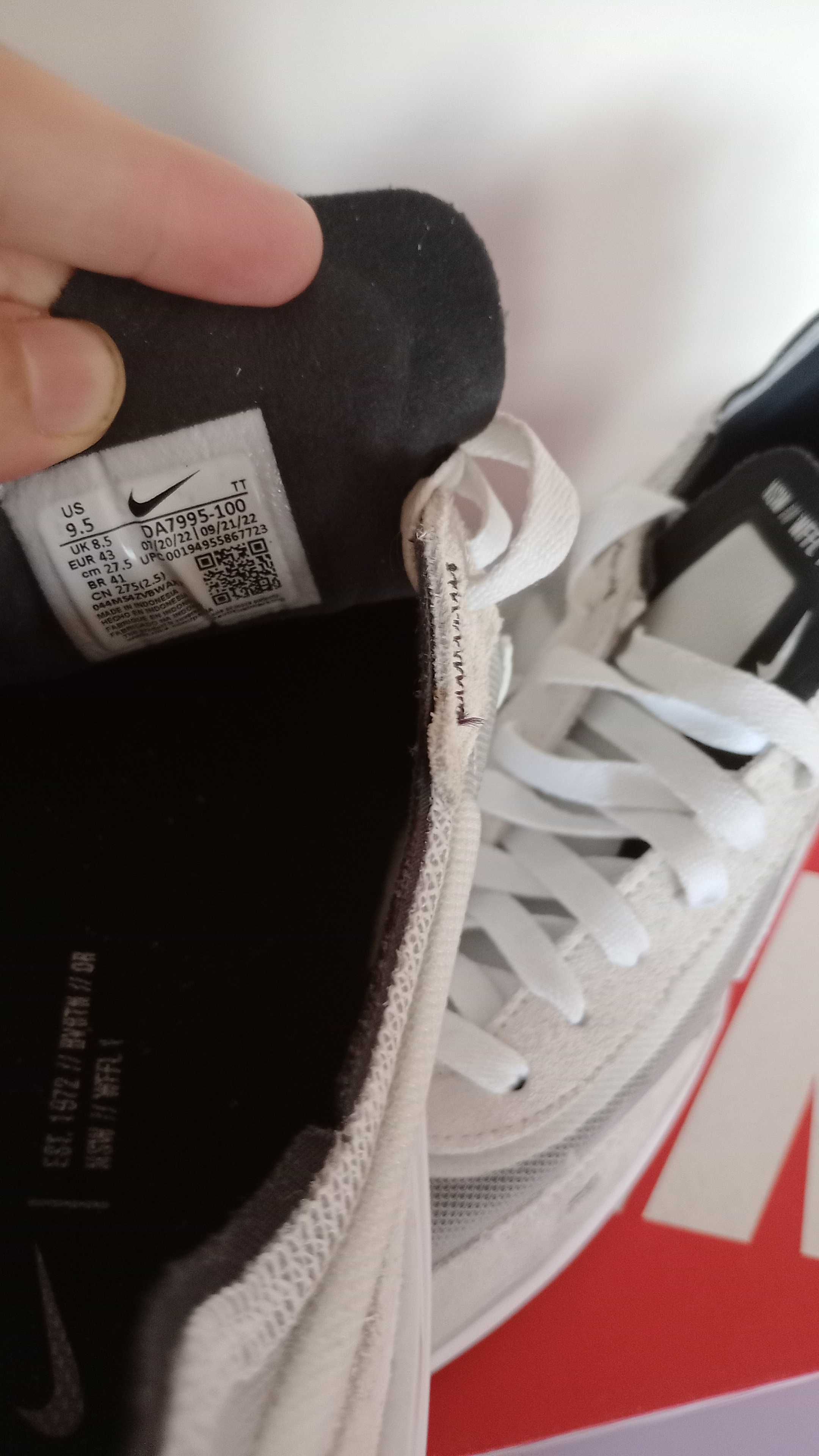 Маратонки Nike Waffle One в бяло два цвята 43 номер