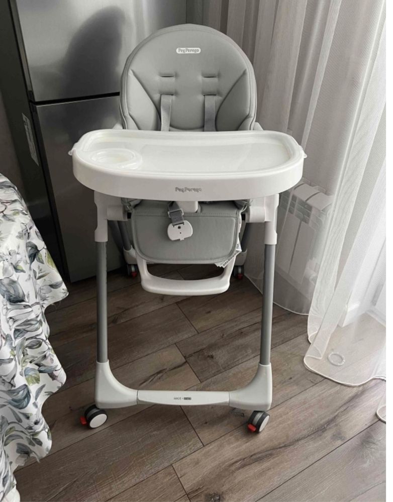 Детский стульчик Peg Perego Prima Pappa Follow Me