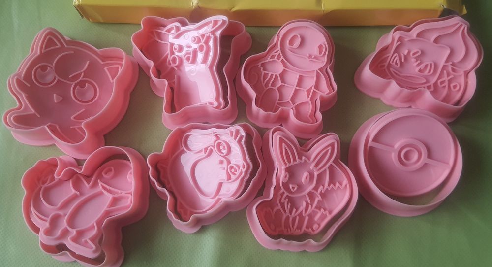 Форми за курабии, Микрофон, караоке