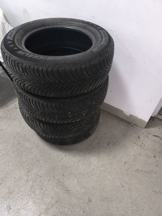 Anvelope iarna 205/65R15