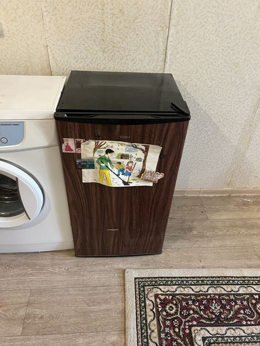 Продам холодильник Midea