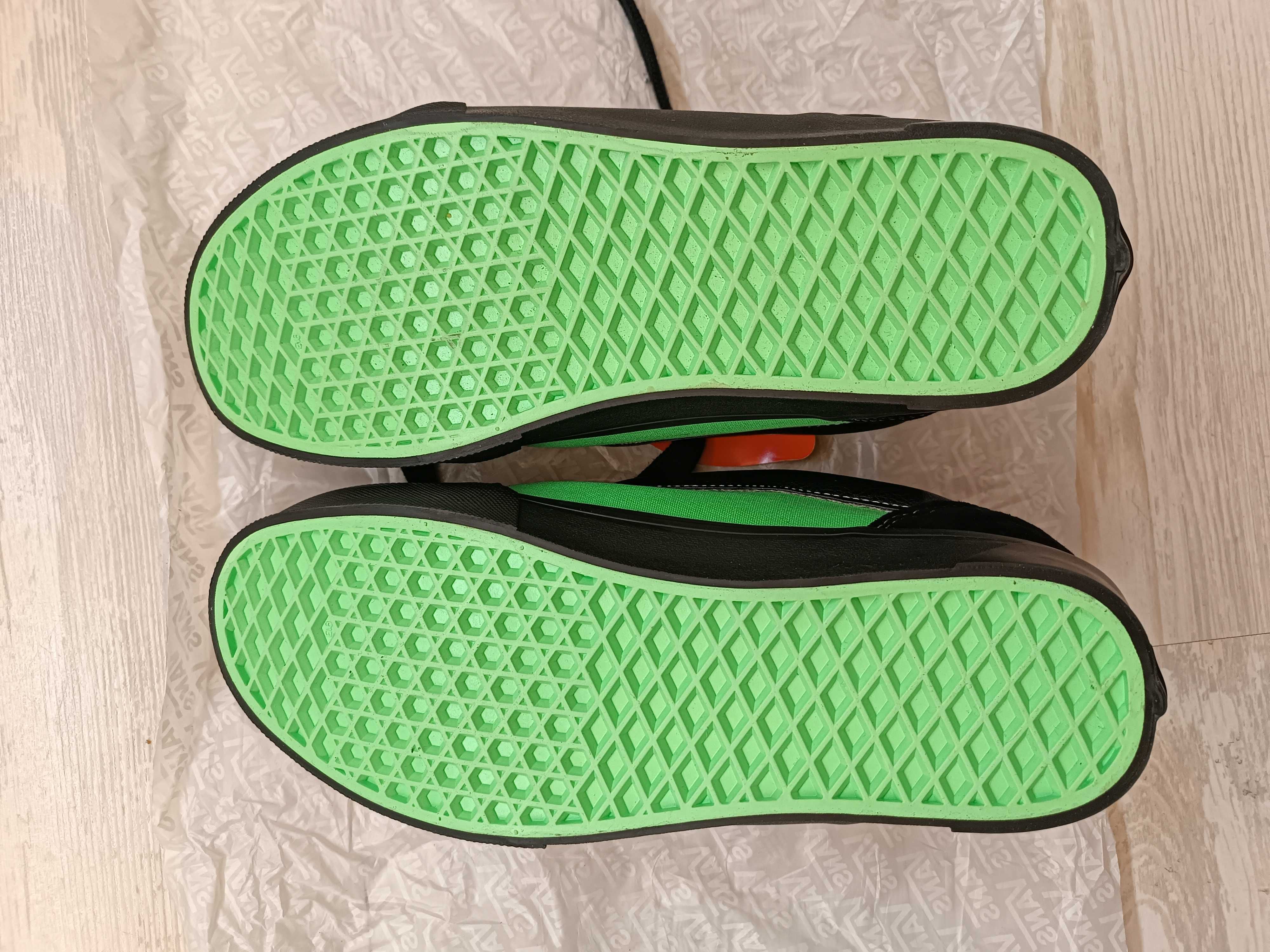 Vans knu skool нови 42-ри номер