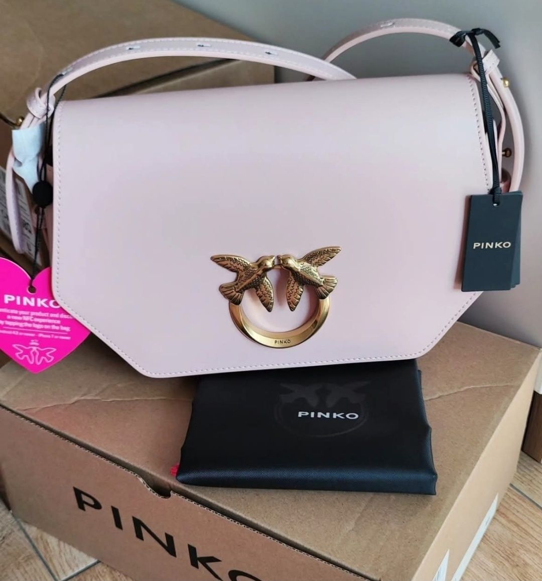 Нова чанта PINKO естествена кожа