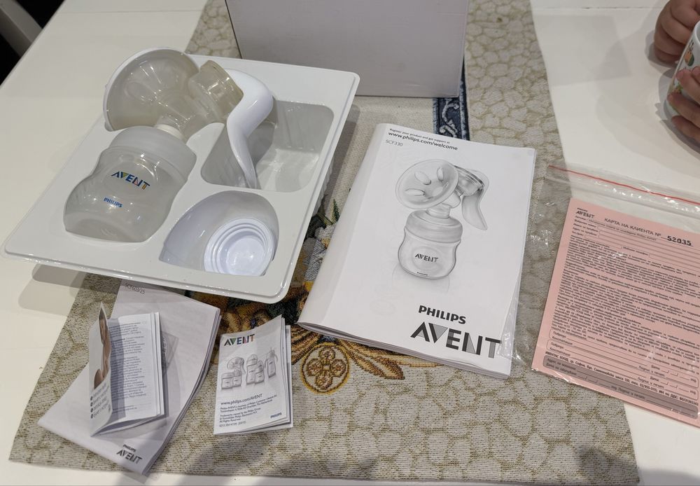 Avent Ръчна помпа за изцеждане на кърма Natural Motion