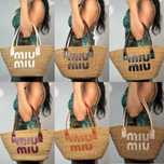 Geanta Miu Miu de plaja