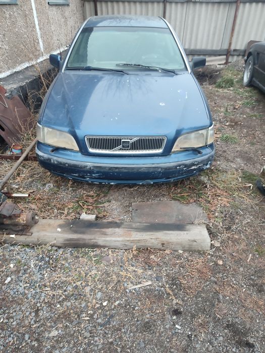 Продам автомобиль Вольво не рабочем состоянии надо смотреть проводку