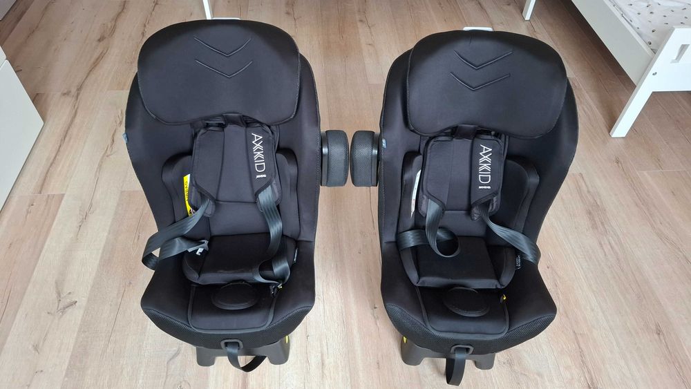 Axkid Movekid стол за кола