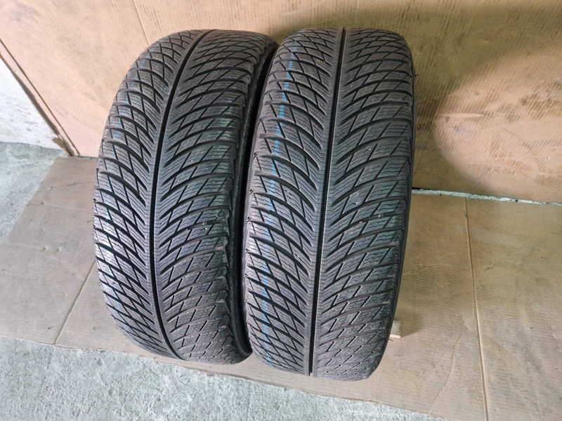 2 Michelin R18 215/55
зимни гуми 
DOT2523